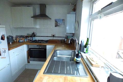 2 bedroom end of terrace house to rent, Topsham -  well presented 2 bedroom home