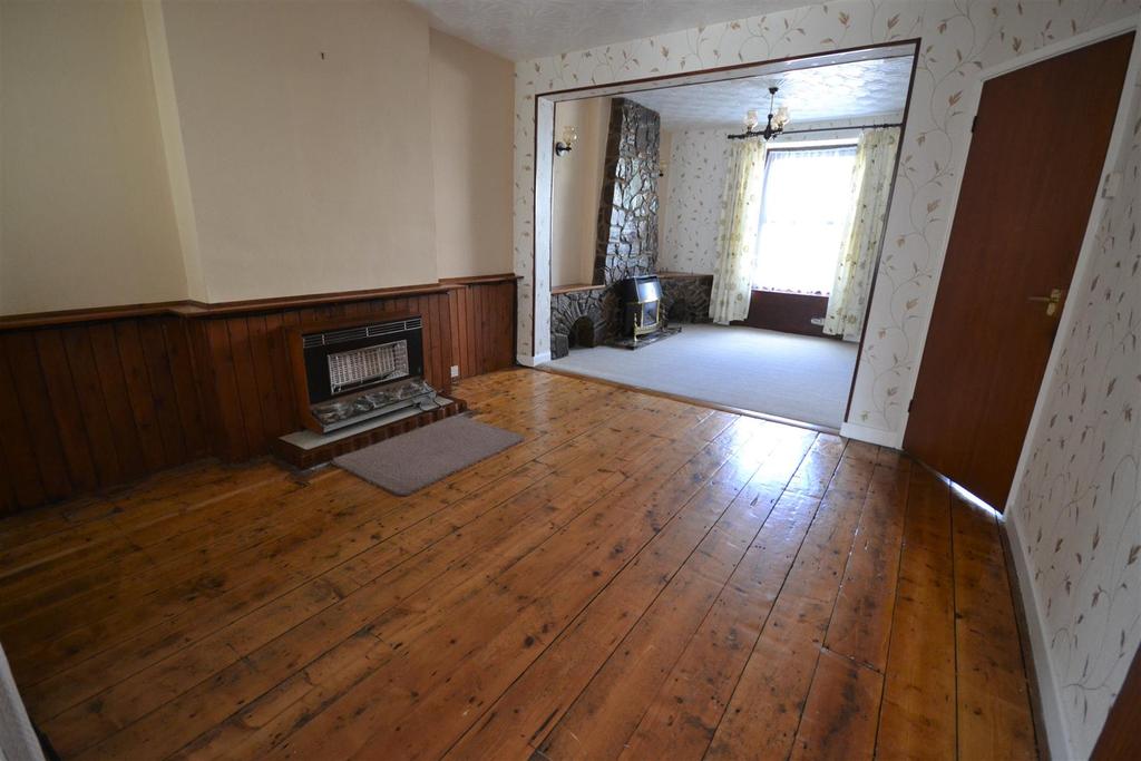 Murray Road, Milford Haven 3 bed terraced house £95,000