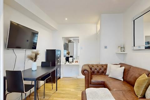1 bedroom flat to rent, Carmalt Gardens, West Putney