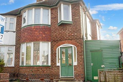 3 bedroom semi-detached house to rent, Dorrington Road, Great Barr, Birmingham B42