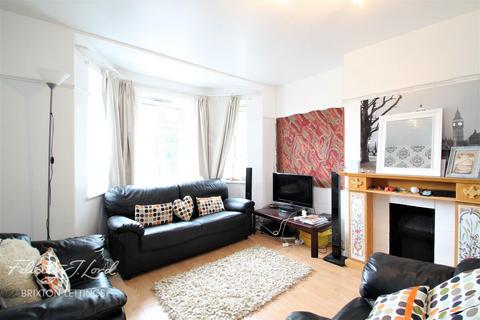 3 bedroom flat to rent, Cowley Road, LONDON