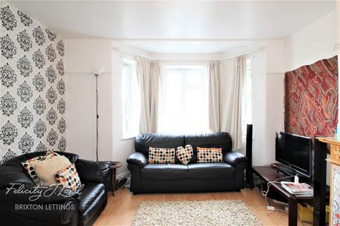 3 bedroom flat to rent, Cowley Road, LONDON