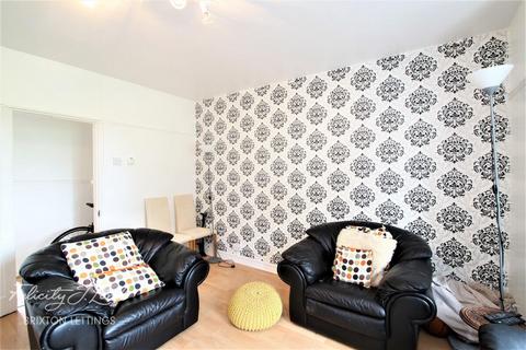 3 bedroom flat to rent, Cowley Road, LONDON