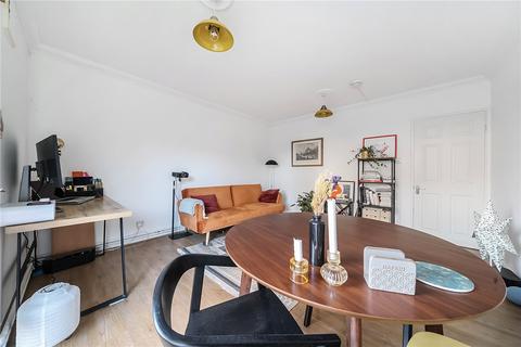 1 bedroom apartment for sale, Thorburn Square, London SE1