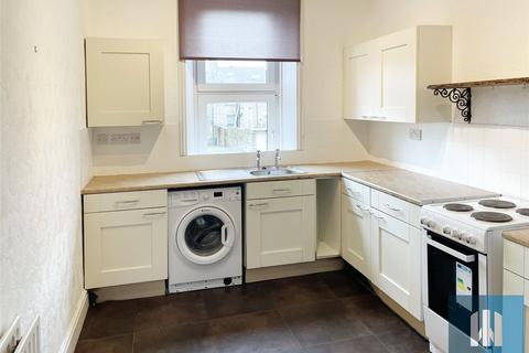 4 bedroom penthouse to rent, Upper George Street, Springwood, Huddersfield, HD1