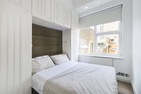 1 bedroom duplex to rent, Chase Court, 28-29 Beaufort Gardens, Knightsbridge, London, SW3