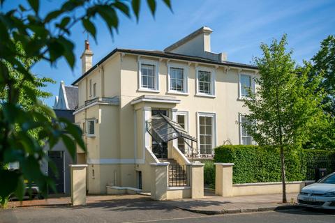 5 bedroom semi-detached house to rent, Clifton Hill, London, NW8