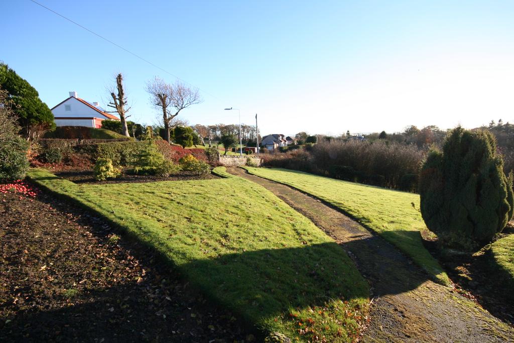Crossford, By Dunfermline KY12 2 bed detached bungalow £225,000