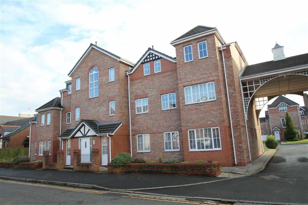 Weldon Road, Altrincham 2 bed apartment £695 pcm (£160 pw)