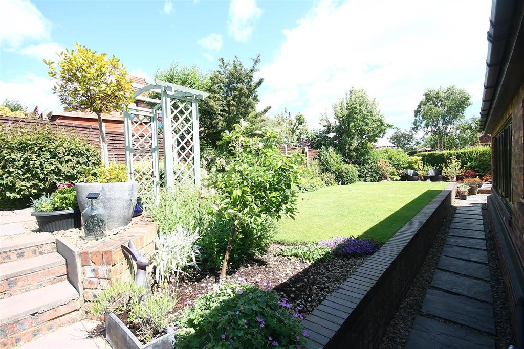 Thorington Gardens, Ingleby Barwick, StocktonOnTees 5 bed detached