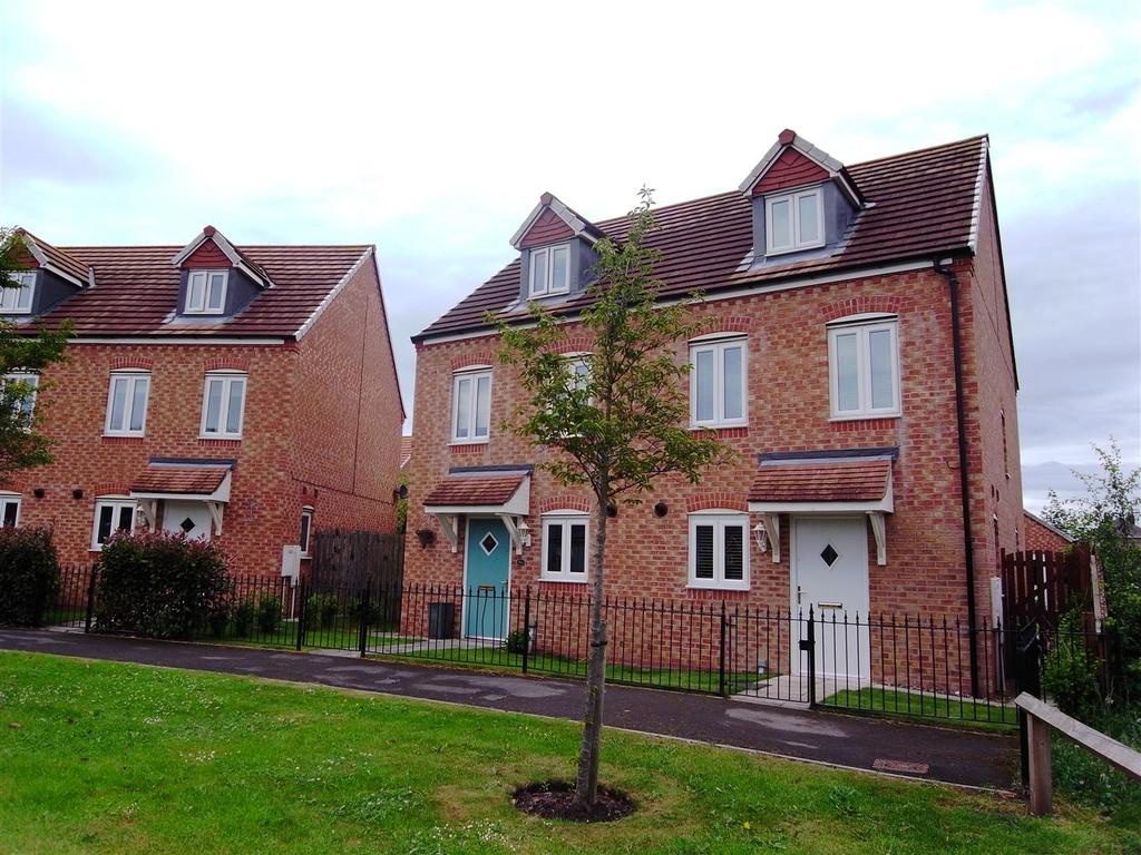 Parkside, Darlington 3 bed semidetached house £142,500