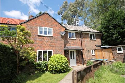 4 bedroom end of terrace house to rent, Chaloner Road, Lindfield