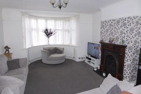 4 bedroom semi-detached house to rent, Tadworth