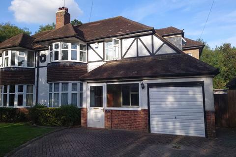 4 bedroom semi-detached house to rent, Tadworth