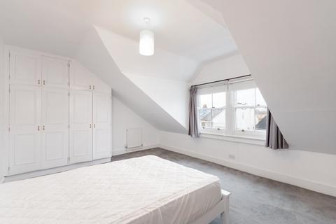 3 bedroom maisonette to rent - Erpingham Road, Putney, SW15