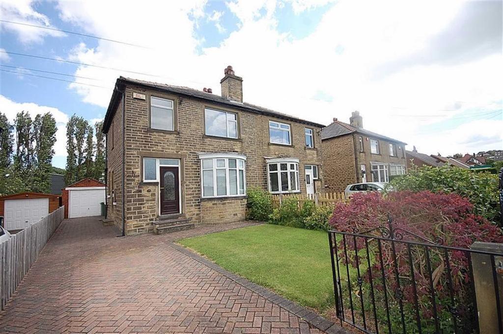 Cross Green Road, Dalton, Huddersfield, HD5 3 bed semidetached house