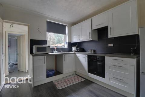 2 bedroom terraced house to rent, St Helens Street, Ipswich