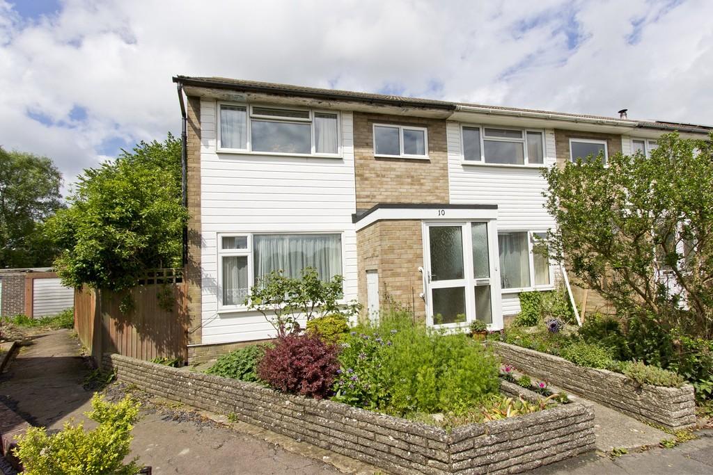 Belvedere Gardens, Crowborough 3 bed end of terrace house £269,950