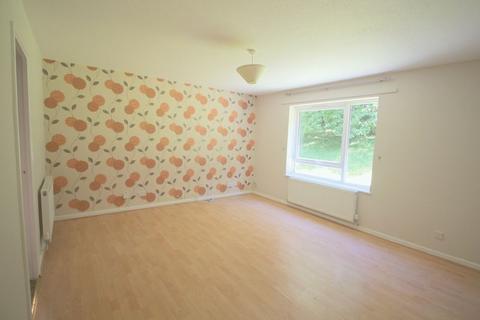 2 bedroom apartment to rent, Montana Close, Sanderstead / South Croydon