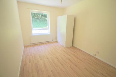 2 bedroom apartment to rent, Montana Close, Sanderstead / South Croydon
