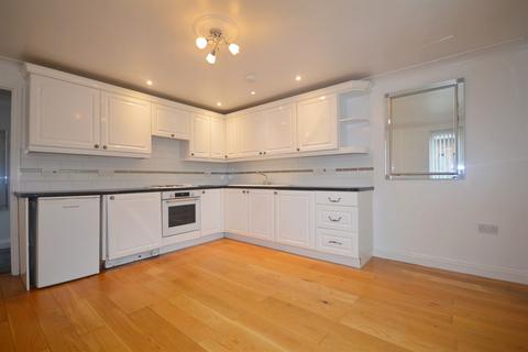 1 bedroom terraced house to rent, Fryern Close, Storrington, RH20