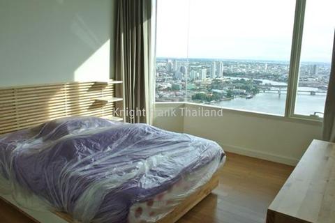 4 bedroom block of apartments, Soi Charoen Nakorn 39-41, Charoen Nakorn Rd., Banglumpu Lang