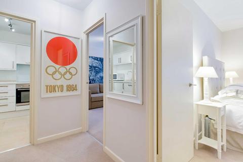 1 bedroom apartment for sale, Upper Thames Street, EC4V