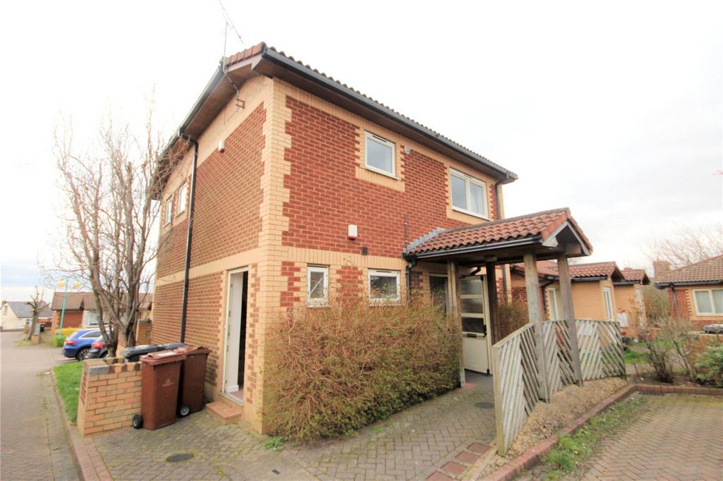Royal Court, Hoyland, Barnsley, South Yorkshire, S74 1 bed apartment to