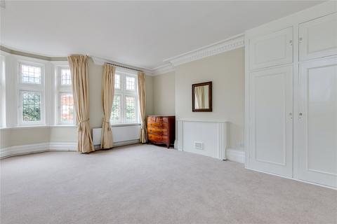 2 bedroom flat to rent, Kensington Court, London