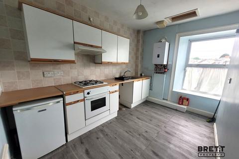 1 bedroom flat to rent, Flat 3, 19 London Road, Pembroke Dock SA72 6DS