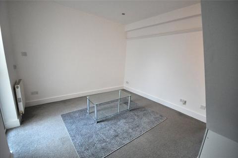 3 bedroom terraced house to rent, Cross Street, Old Town, Swindon, Wiltshire, SN1