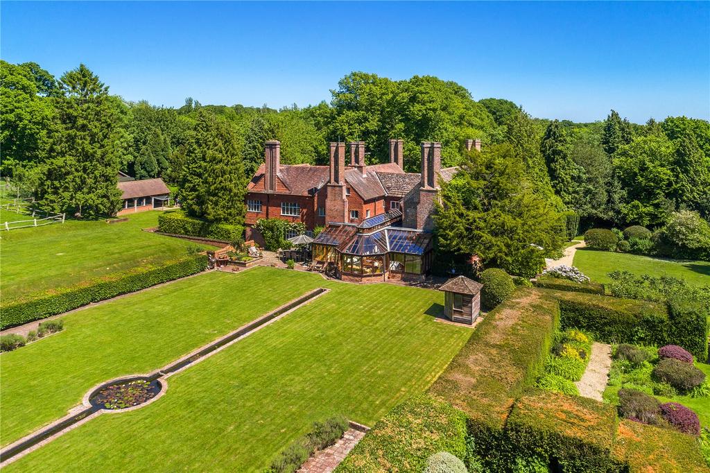 Legh Manor: The Tudor mansion in Sussex where Lutyens and Jekyll worked ...