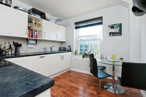 1 bedroom apartment to rent, Bonington House, Killick Street, N1
