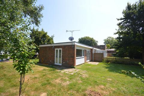 1 bedroom terraced bungalow to rent, Villa 4 Harbour Way Country Club, West Wittering, PO20