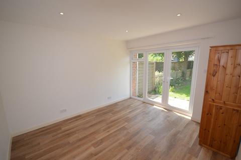 1 bedroom terraced bungalow to rent, Villa 4 Harbour Way Country Club, West Wittering, PO20