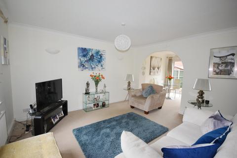 3 bedroom end of terrace house to rent, Rothbury Place, Lytham