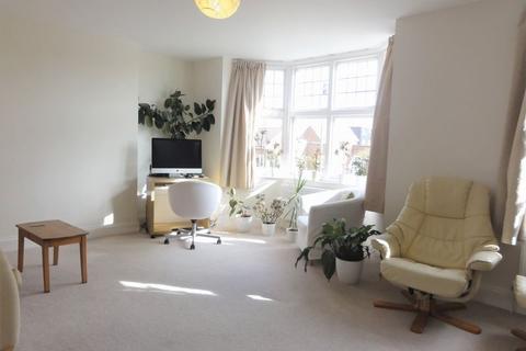 1 bedroom apartment to rent, Rowland Road, Cranleigh