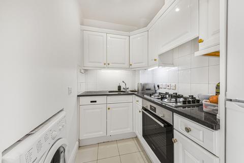 2 bedroom flat to rent, Lyndhurst Road, Hampstead, London