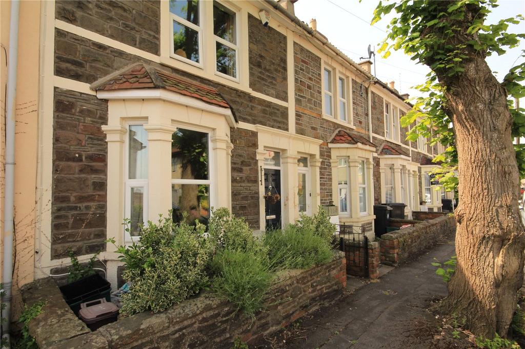 Lawn Road, Fishponds, Bristol, BS16 2 bed terraced house £260,000