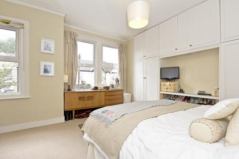 2 bedroom house to rent, Albany Road, Wimbledon, SW19