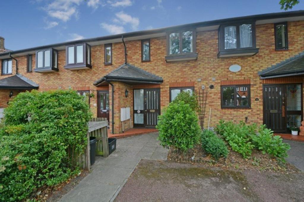 New Wanstead, Wanstead 2 bed terraced house £1,700 pcm (£392 pw)