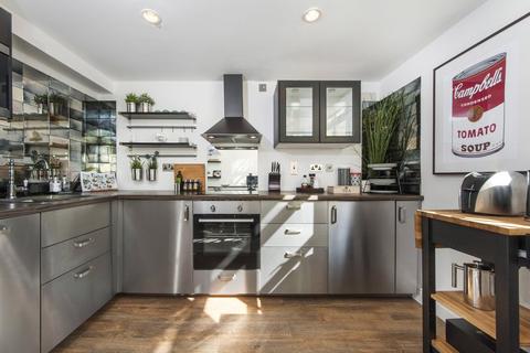 2 bedroom flat to rent, The Beaux Arts Building, 10-18 Manor Gardens, Holloway, London