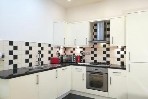 2 bedroom ground floor flat to rent, Flat A, Sketty Road, Uplands, Swansea. SA2 0EU