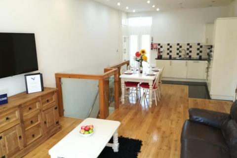 2 bedroom flat to rent, Flat A, Sketty Road, Uplands, Swansea. SA2 0EU