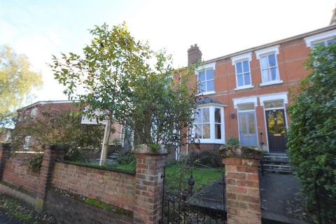 2 bedroom terraced house to rent, York Road, Bury St Edmunds