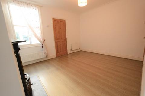 2 bedroom terraced house to rent, York Road, Bury St Edmunds