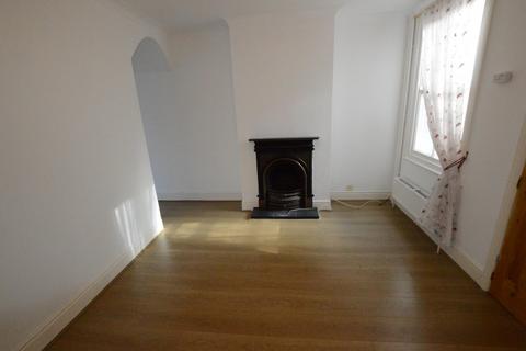 2 bedroom terraced house to rent, York Road, Bury St Edmunds