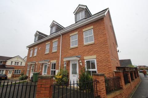 3 bedroom townhouse to rent, Fresh Meadows, Normanton, Normanton, West Yorkshire