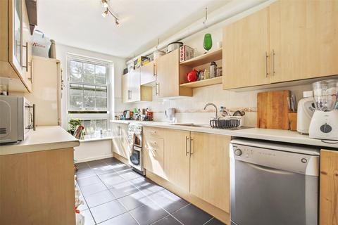 3 bedroom flat to rent, Gilbert House, McMillan Street, London, SE8