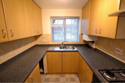 2 bedroom flat to rent, Trinity Gardens, Davenport, SK3 8TL